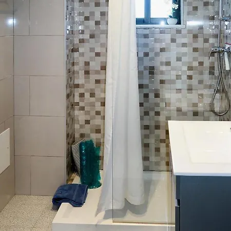 Villa Sleeps 8 With Pool Air Con And Wifi Cerro do Lobo