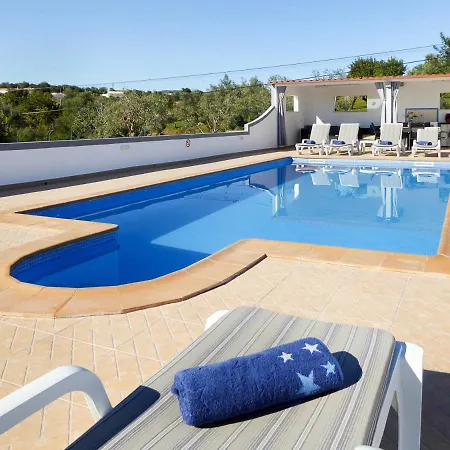 Sleeps 8 With Pool Air Con And Wifi *